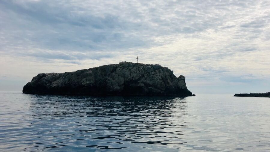 Polignano a Mare: Boat Trip, Swim & Cave with Aperitif - Free time back in Polignano a Mare, plus the best sea-to-town transition