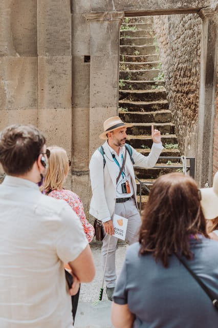 Pompeii: Entry Ticket and Guided Tour with an Archaeologist - Meeting point and how to get oriented fast