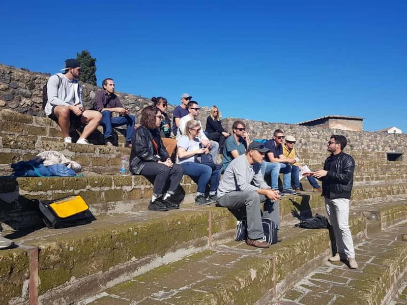 Pompeii: Exclusive Tour with Archaeologist and Entry Tickets - How the Tour Wraps Up at Piazza Esedra: What to Do With the Remaining Time