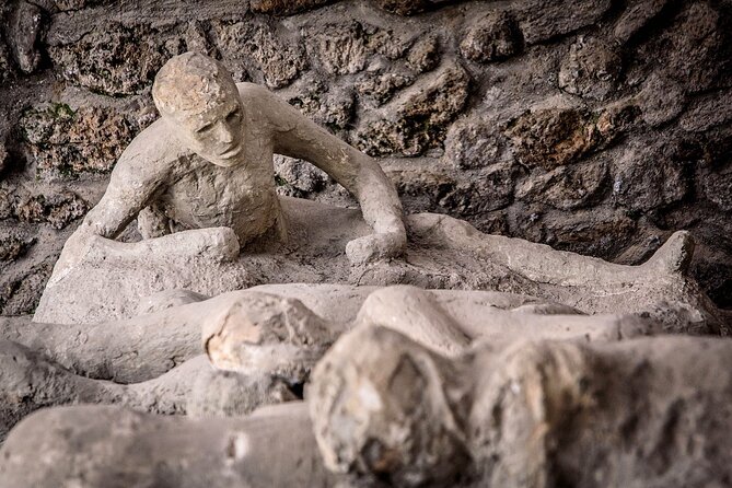 PompeiI Exclusive Tour with your Archaeologist in a Small Group - Forum Baths, Separate Entrances, and the Social Side of Roman Routine