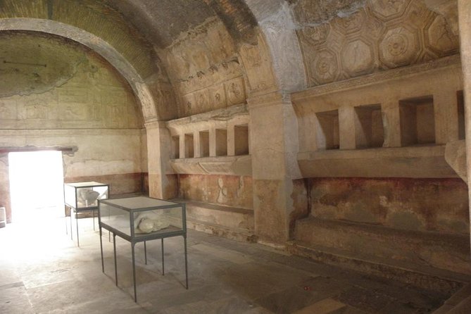 Pompeii Express Guided Tour by Train from Sorrento - Inside the ruins: the express route you can actually finish