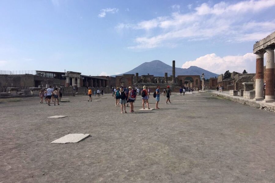 Pompeii: Guided Walking Tour with Entrance Ticket - Pompeii in Two Hours, What You Really Get
