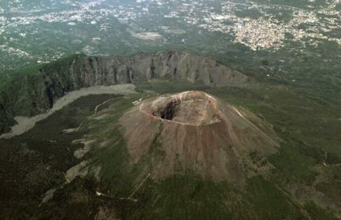 Pompeii & Mt.Vesuvius Day Tour from Naples with Pizza Lunch - Pompeii plus Vesuvius: why this day works