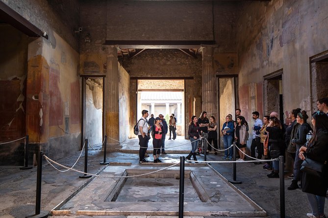 Pompeii & Mt.Vesuvius Day Tour from Naples with Pizza Lunch - Should you book this Pompeii and Vesuvius day tour?