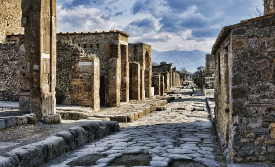 Pompeii: Skip-the-Line Entry Ticket with Audio Guide or Tour - Getting In Quickly at Piazza Esedra (Vox City Meeting Point)