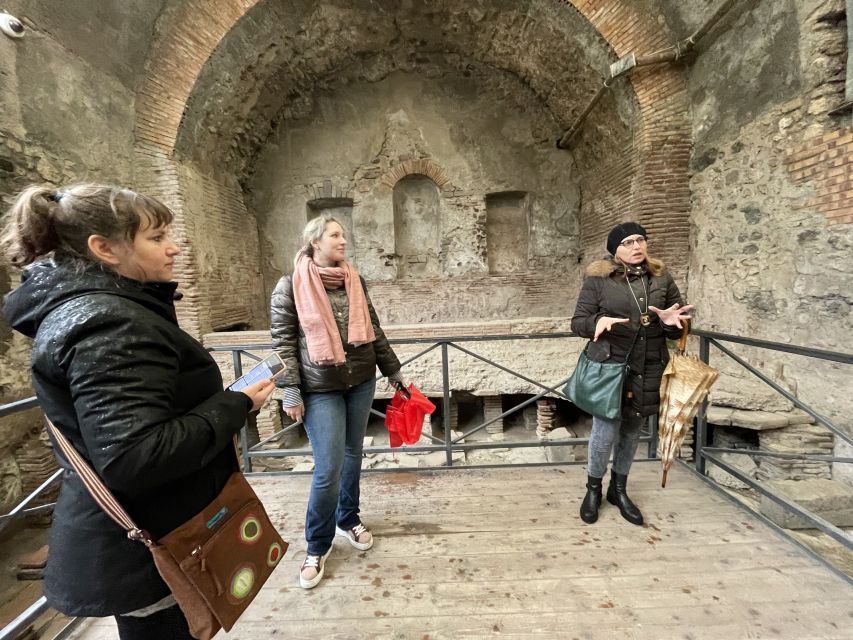 Pompeii: Small-Group Guided Tour with Skip-the-Line Ticket - Starting at Piazza Immacolata: the smooth way into Pompeii