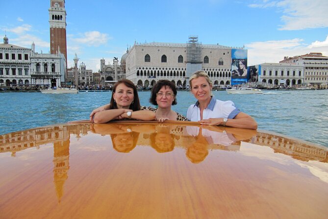 Private 4hrs Venice Tour: Doge's Palace, Grand Canal & St Mark's - St Mark’s Square Walk: 15 Minutes That Sets the Stage