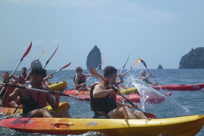 Private Tour explore Vulcano Island by Kayak & Coasteering - Fumaroles on the return: the bubbling proof of active geology