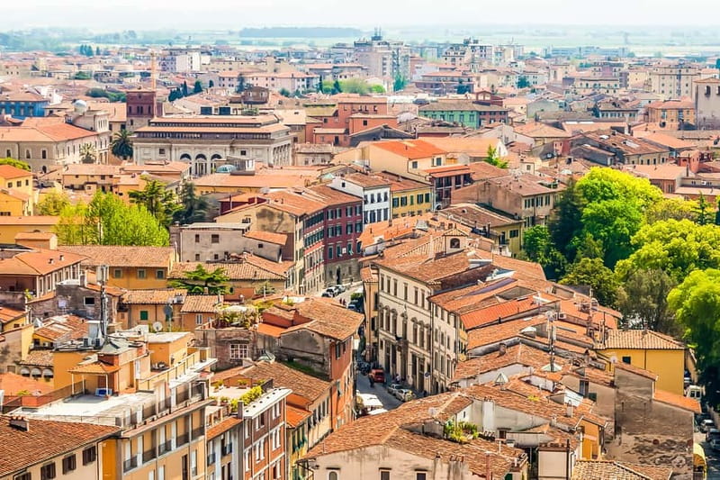 Reserved Entrance to Leaning Tower of Pisa & Cathedral - Climbing the Leaning Tower: 297 steps, steep feeling, and real-world comfort