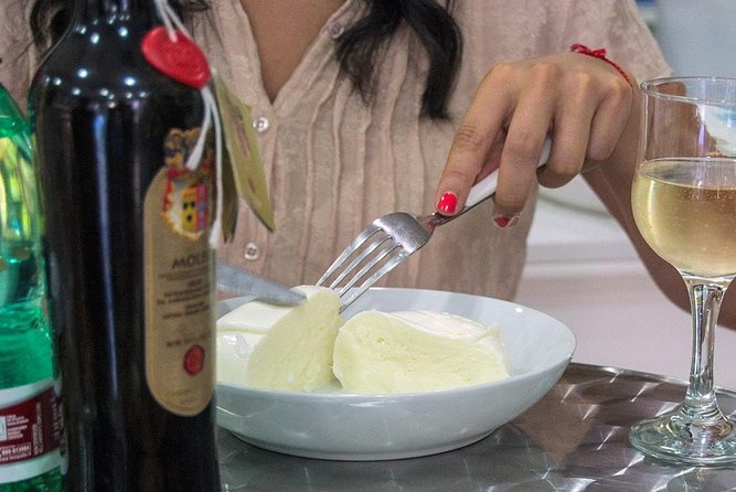 Roman Food Tour with Visit to the Trionfale Food Market - Starting at La Nicchia Cafè with real Roman coffee