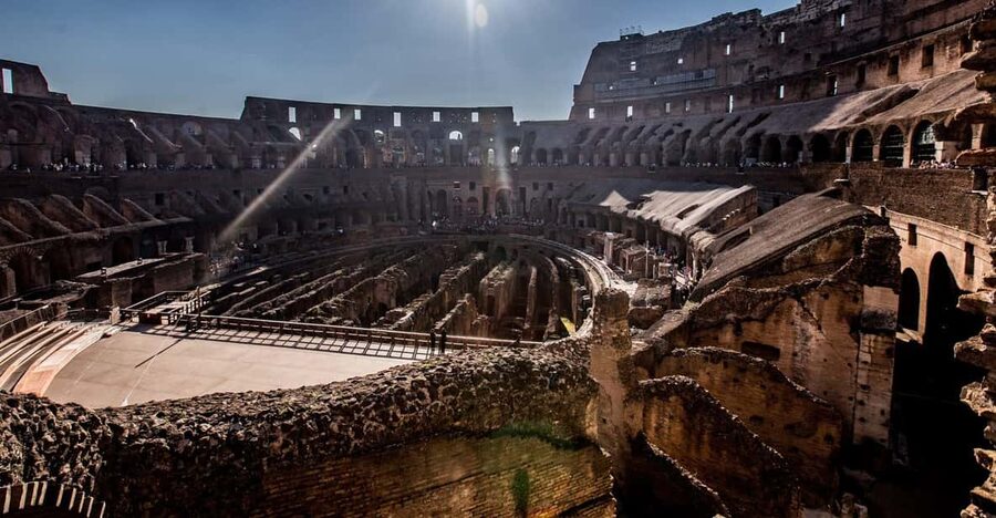 Rome: 1-Hour Fast Colosseum Tour - Pre-entry photo time and what to do with it