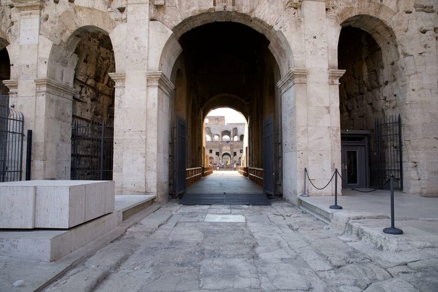 Rome: 1-Hour Fast Colosseum Tour - Guides matter: Teddy, Manny, Gian Carlo, and Marko-style storytelling
