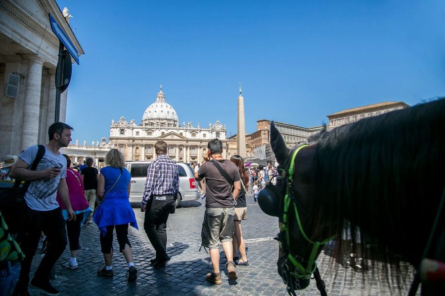 Rome: Angels and Demons Guided Tour - The included sweet bun and the comfort breaks that help on a hot day