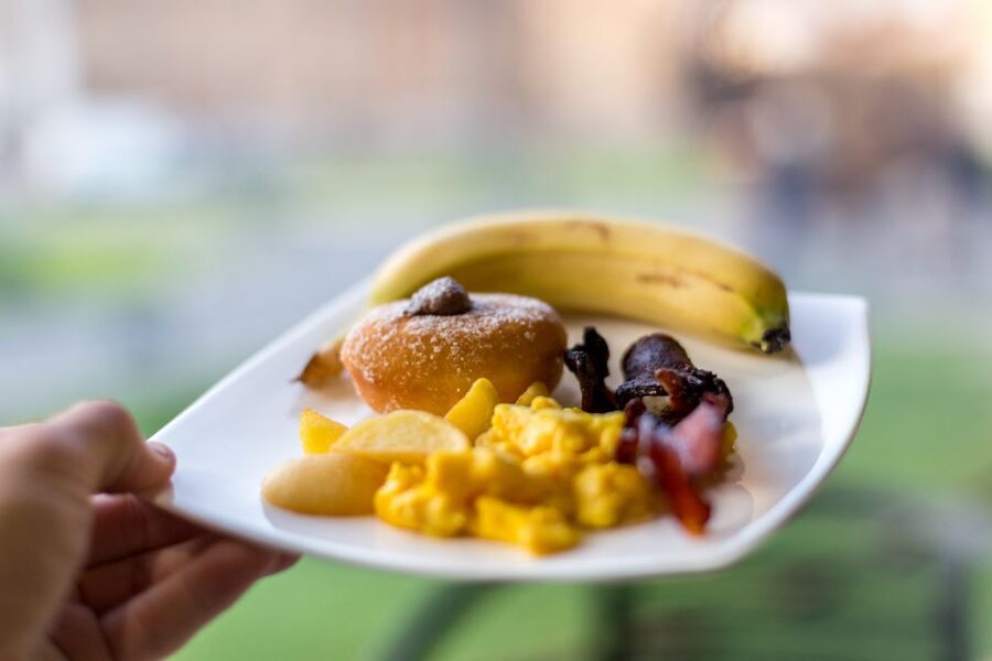 Rome: Breakfast & Tour of Vatican Museums & Sistine Chapel - Skip-the-line entry: what you gain, and what you still face