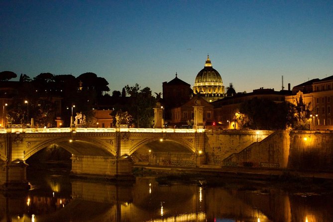 Rome by Night - Ebike Small Group Tour - Food and Wine (Option) - Meeting point, group size, and how the tour keeps you together