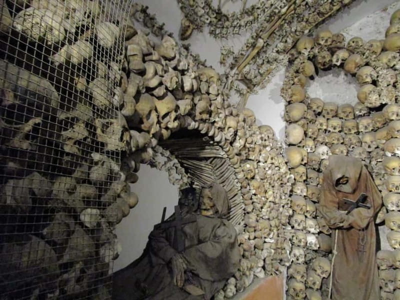 Rome: Capuchin Crypts Skip-the-Line Ticket and Tour - Meet at Via Vittorio Veneto 27, then follow the guide into the crypts