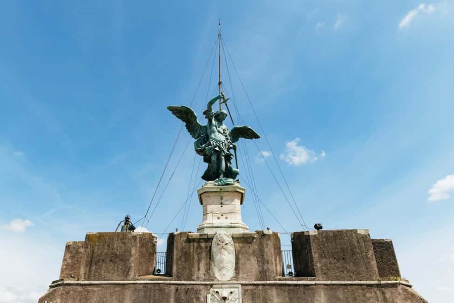 Rome: Castel Sant'Angelo Skip-the-Line Guided Tour - Olearie, prisons, and Clement VII’s theater: the closed-off rooms that level up your visit