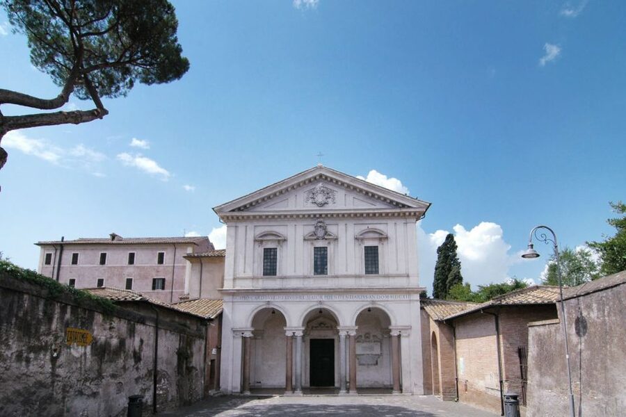 Rome: Catacombs of St. Sebastian Entry Ticket & Guided Tour - Constantine’s Circiforme Basilica and Why the Place Feels Sacred