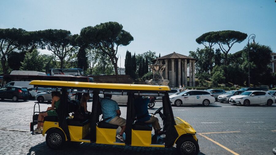 Rome: City Highlights Golf Cart Tour with Local Guide - Trevi Fountain: the coin ritual plus the street energy of Rome