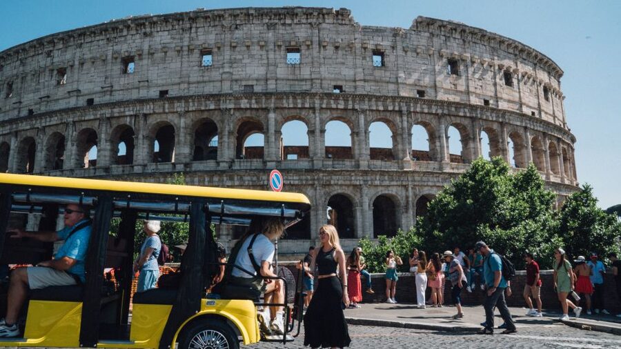 Rome: City Highlights Golf Cart Tour with Local Guide - Piazza Venezia and the Altar of the Fatherland viewpoint