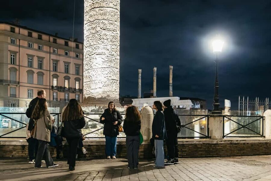 Rome: City Highlights Moonlight Walking Tour - Pantheon at night: why that dome still stops people