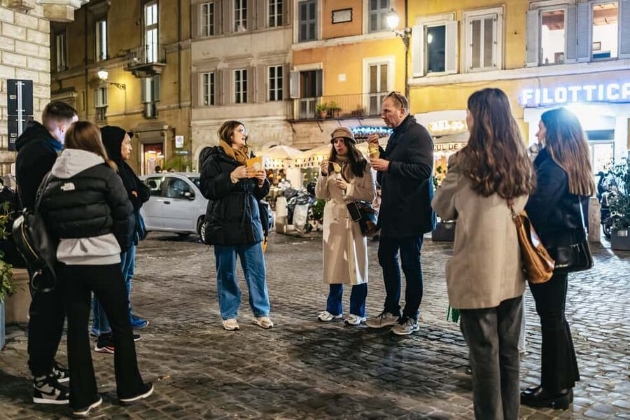 Rome: City Highlights Moonlight Walking Tour - Starting point options: from Aracoeli or Pasquino to Piazza Navona