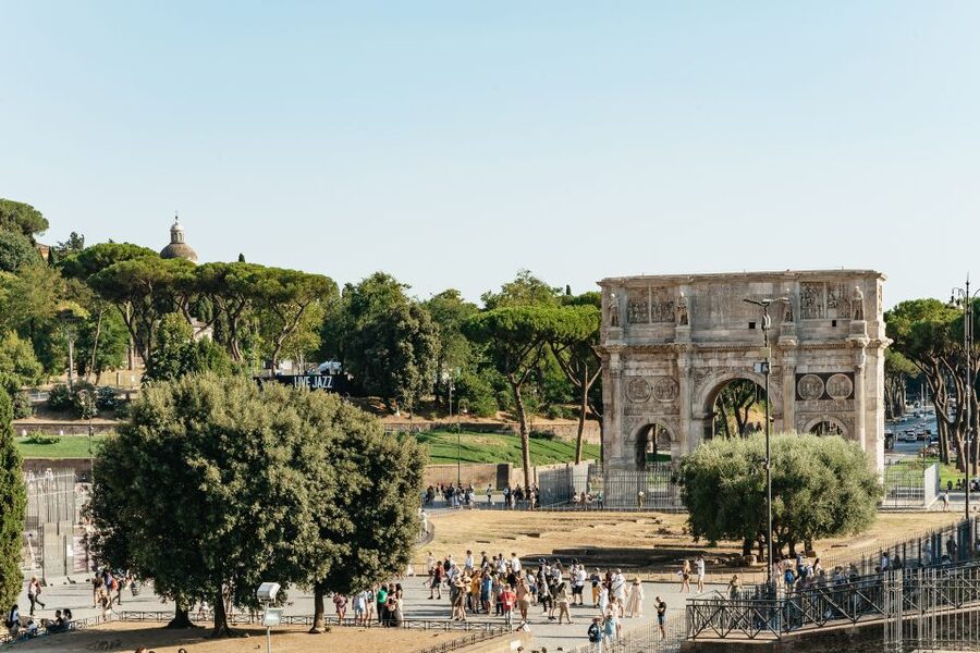 Rome: City Highlights Walking Tour - Trevi Fountain and Piazza della Rotonda, the photo stop that never gets old