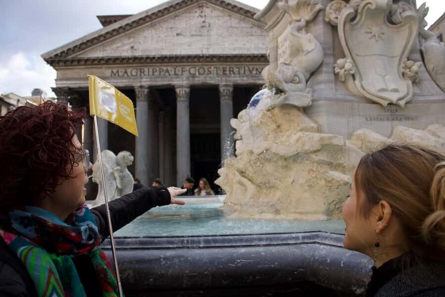 Rome: City Walking Tour in English or Spanish - Where You Start in Rome: Piazza d’Aracoeli or Piazza di Pasquino