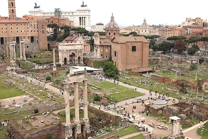 Rome: Colosseum Arena Floor Tour with Roman Forum & Palatine Hill - Pacing, Crowds, and How to Keep Your Energy