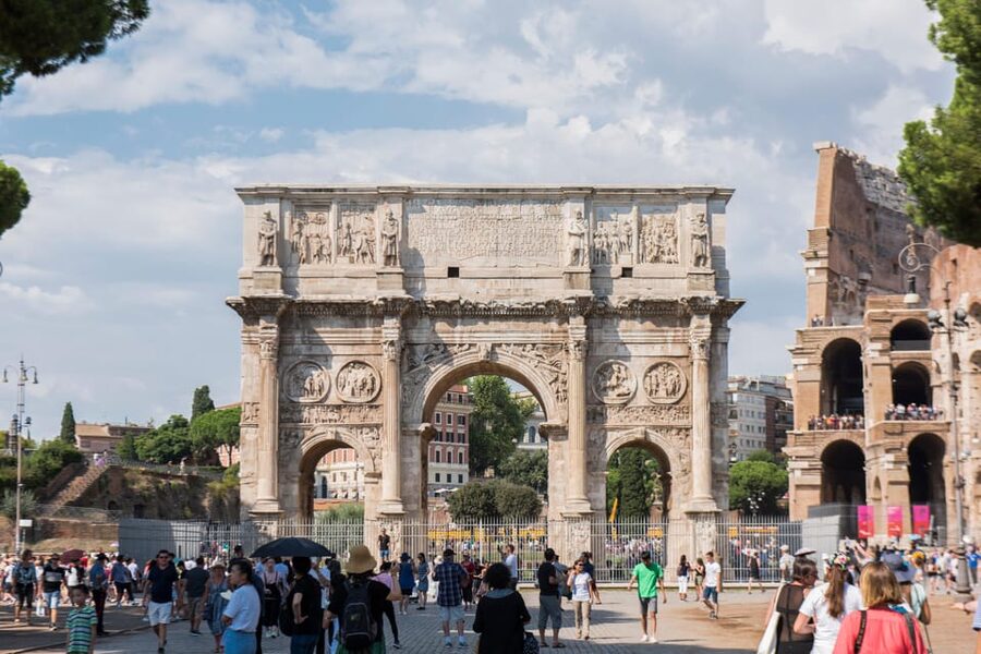 Rome: Colosseum Arena, Roman Forum & Palatine Tour - The Roman Forum: Rome’s Power Up Close in a 1-Hour Guided Walk