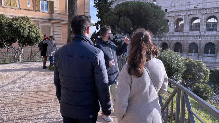 Rome: Colosseum Express Tour with Forum & Palatine Access - Where You Meet and How Security Works