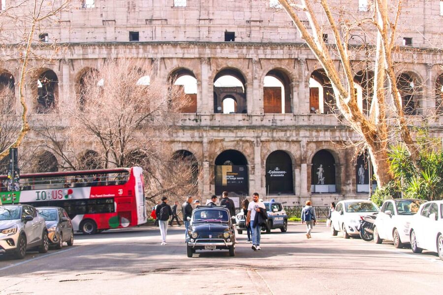 Rome: Colosseum & Forum with Audio Guide App -Optional Arena - Palatine Hill: Imperial Homes, Panoramic Views, and the Circus Maximus Angle