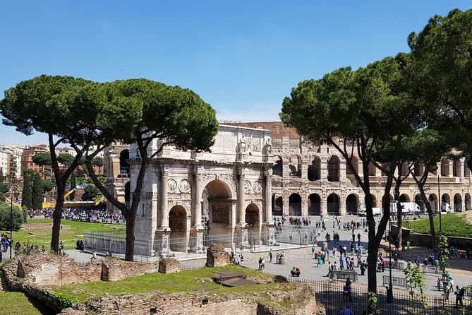 Rome: Colosseum, Palatine Hill and Roman Forum Guided Tour - 2.5 Hours, Three Big Stops, One Clear Story