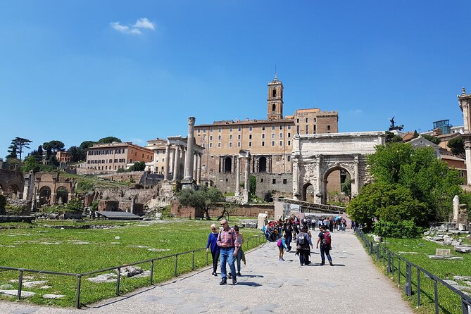 Rome: Colosseum, Palatine Hill and Roman Forum Guided Tour - The Roman Forum Central Area: Where Power Played Out