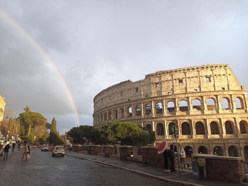 Rome: Colosseum, Palatine Hill, & Roman Forum Walking Tour - Key things that make this tour work