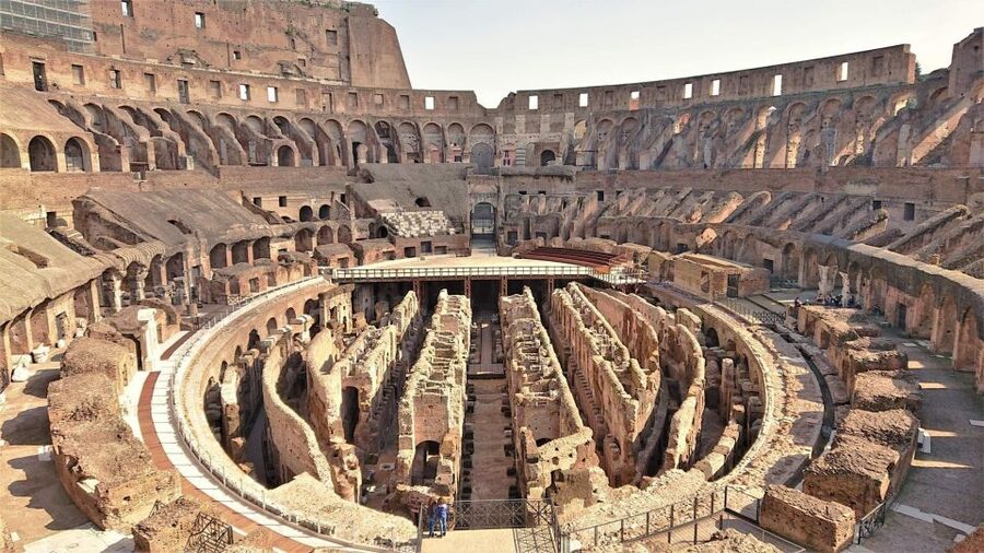 Rome: Colosseum, Palatine Hill, & Roman Forum Walking Tour - Languages and Group Size: Why It Matters