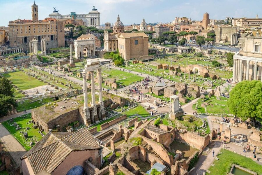Rome: Colosseum, Roman Forum and Palatine Hill Group Tour - Inside the Colosseum: gladiators, engineering, and the show mechanics