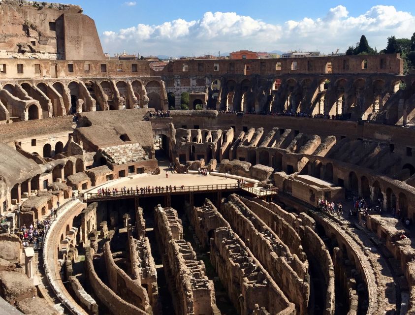 Rome: Colosseum, Roman Forum, and Palatine Hill Tour - Group Size, Guides, and the Storytelling Factor