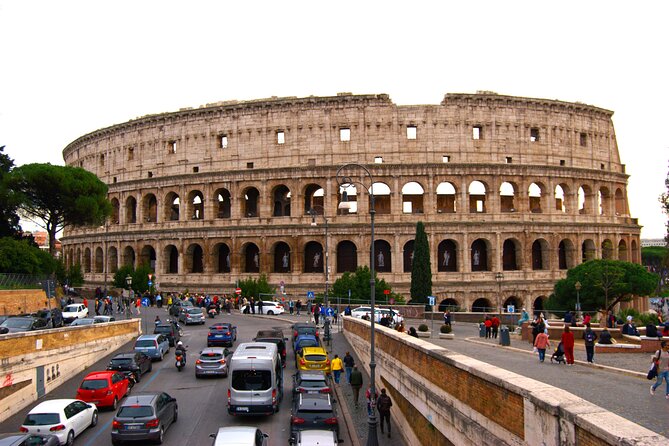 Rome: Colosseum, Roman Forum & Palatine Hill Experience - Palatine Hill views: emperors, palaces, and the classic Rome perspective
