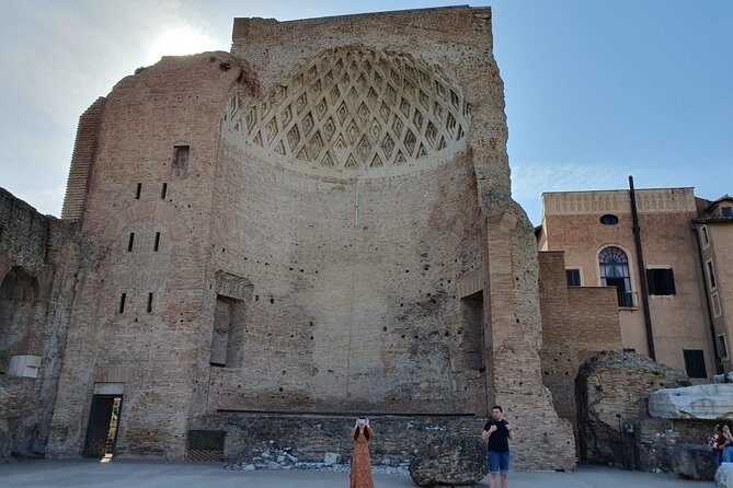 Rome: Colosseum, Roman Forum & Palatine Hill Experience - Price and value: what you are really paying for