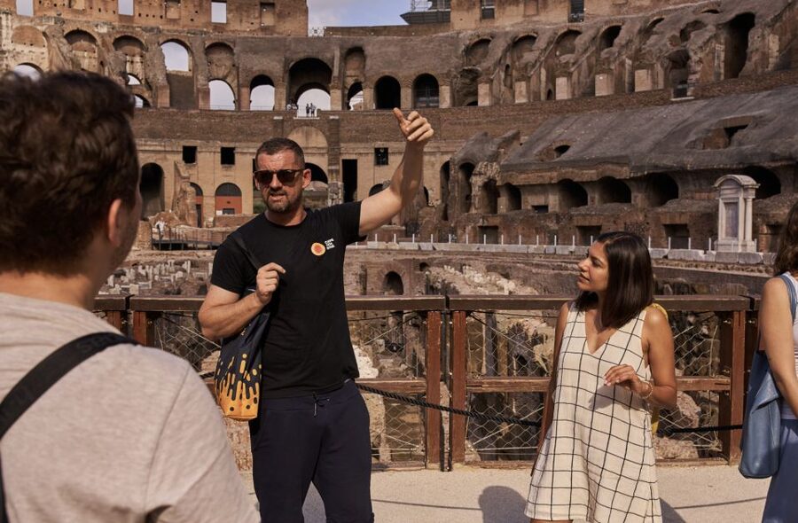 Rome: Colosseum, Roman Forum & Palatine Hill Guided Tour - Languages: English and Spanish That Keep the Story Clear
