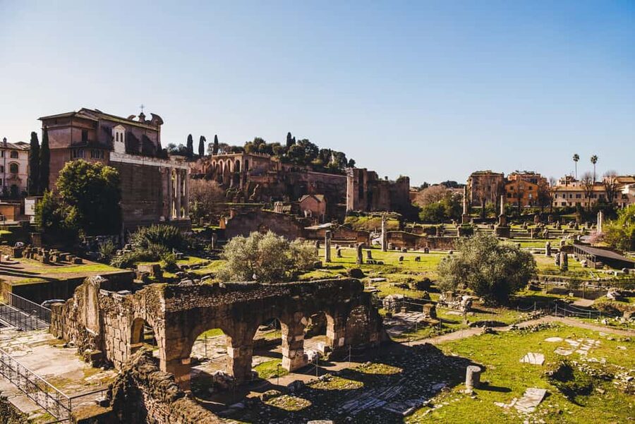Rome: Colosseum, Roman Forum, & Palatine Hill with eBook - Small rules that can derail your day if you ignore them