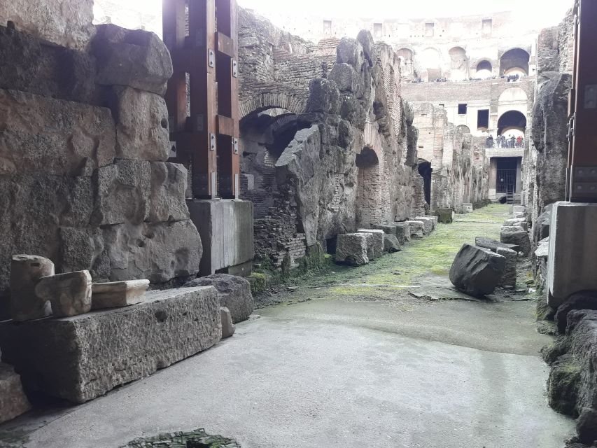 Rome: Colosseum Underground Small Group Guided Tour - Meeting at Via dei Fori Imperiali, and the advantage of a clear start