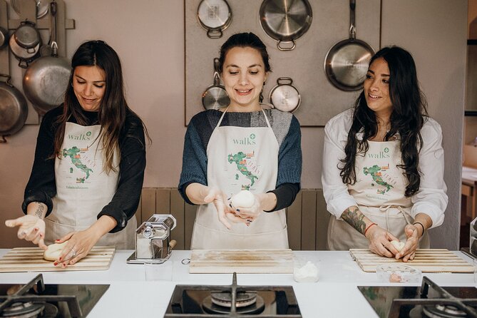 Rome Cooking Class: Make Pasta, Dine & Drink Wine With Local Chef - Entering Trastevere, Where the Evening Starts With Aperitivo