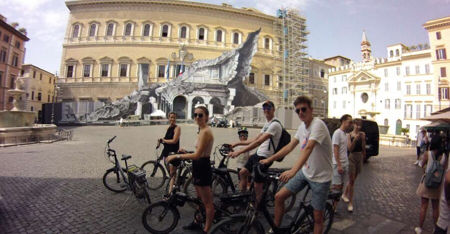 Rome: E-Bicycle Tour - Two Routes, Two Moods: Classic Sights or Aventine View Time