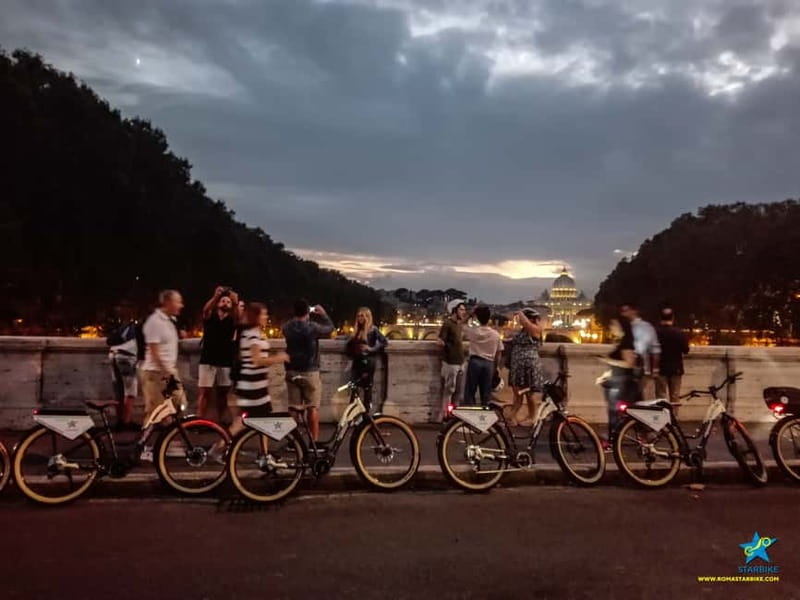 Rome: E-Bike Sunset Tour with Pizza Option - Piazza Navona, the Pantheon, and Capitoline Hill: Finishing Strong