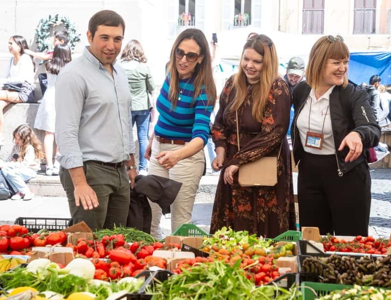 Rome: Eat Like a Roman Ghetto & Campo de' Fiori Food Tour - Walking from Piazza Navona to Campo de Fiori’s food chaos
