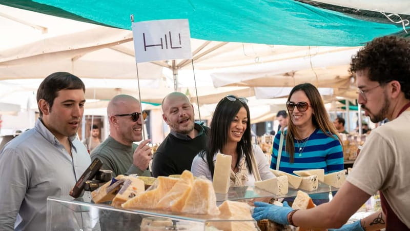 Rome: Eat Like a Roman Ghetto & Campo de' Fiori Food Tour - Landmarks in the walk: Passetto del Biscione, Teatro Marcello, and Julius Caesar’s site