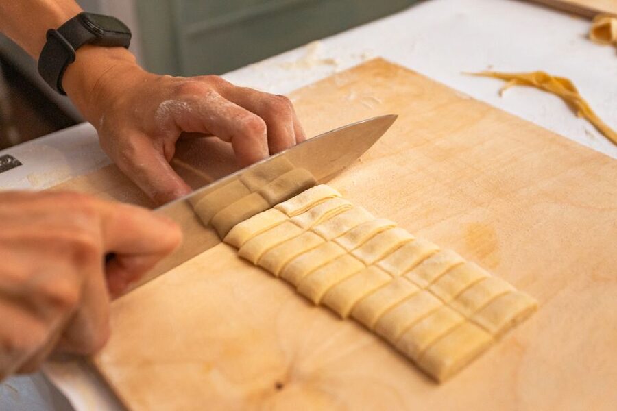 Rome: Fettuccine and Tiramisu Cooking Class with Wine - Who Should Book This Fettuccine and Tiramisù Class