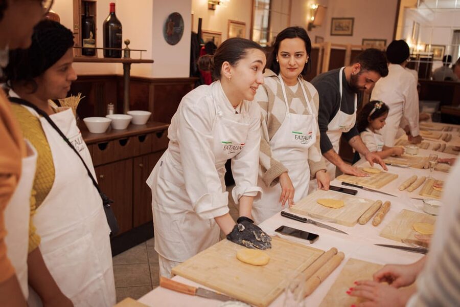 Rome: Fettuccine Pasta Cooking Class in Rome's City Center - Dietary rules and practical limits (gluten, vegan, kids)